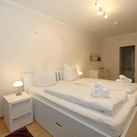 Reimer-strandstrasse-22 * Westerland