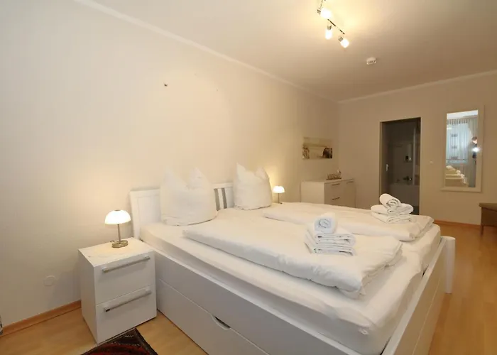 Reimer-strandstrasse-22 * Westerland